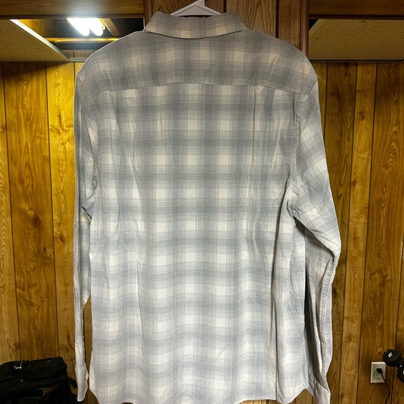 Levi's Men's Grey Plaid Shirt - Picture 3 of 3
